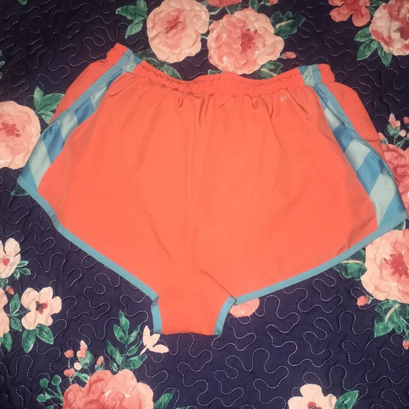 Nike dri-fit running shorts M - Picture 2 of 5